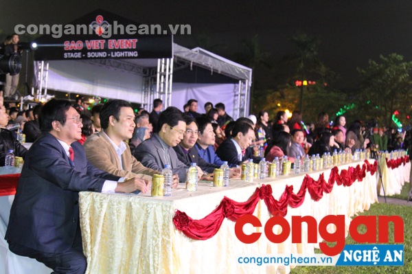 Các đại biểu tham dự chương trình