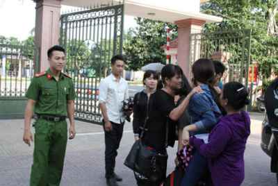 Tủi phận ngày trở về!