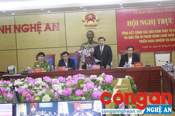 Tiếp tục đồng loạt ra quân giải tỏa hành lang, vỉa hè vào ngày 9/1