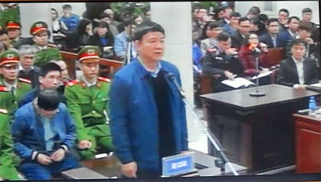 Ngày đầu xét xử ông Đinh La Thăng và 21 đồng phạm vì cố ý làm trái và tham ô tài sản