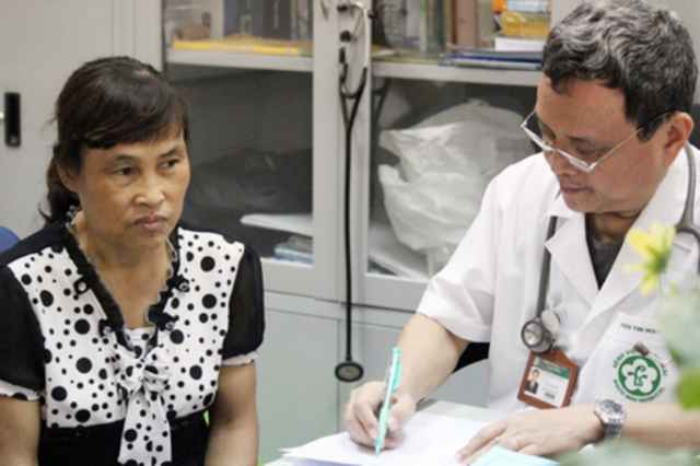 Bí quyết khuất phục căn bệnh ung thư phổi di căn của PGS tim mạch