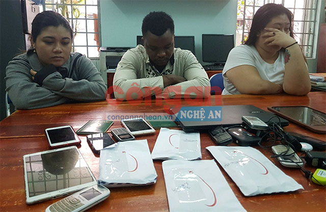 Cấu kết với người nước ngoài, lừa đảo qua facebook chiếm đoạt hơn 9 tỉ đồng