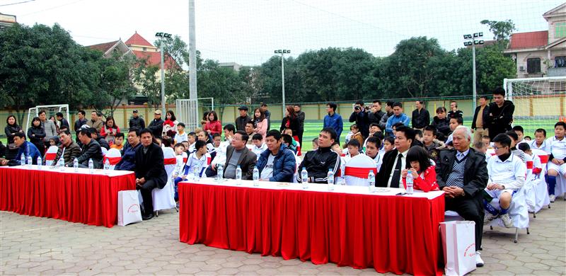 Các đại biểu tham dự Lễ ra mắt Trung tâm