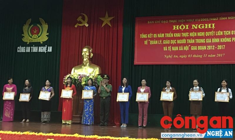 Nhiều mô hình hiệu quả