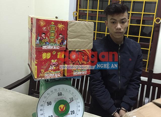 Liên tiếp phát hiện nhiều vụ vận chuyển, mua bán pháo trái phép