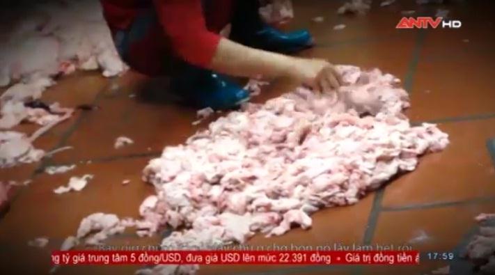 Rùng mình trước mỡ bẩn giá rẻ như cho