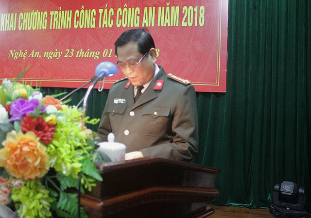 PGS.TS, Đại tá Nguyễn Hữu Cầu phát biểu tại Hội nghị.