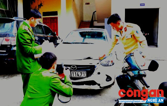 Củng cố hồ sơ, làm rõ các hành vi rút súng nhựa uy hiếp người liên quan