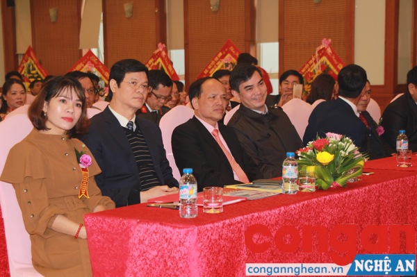 Các địa biểu tới dự
