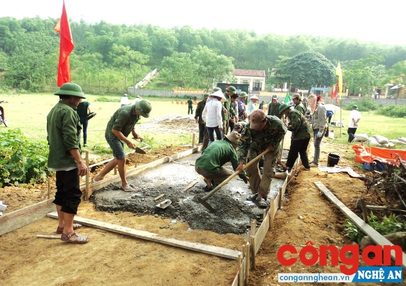 Tiếng kẻng 'giới nghiêm' ở bản Boong