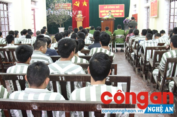 Toàn cảnh buổi Lễ công bố quyết định giảm thời hạn chấp hành án phạt tù 