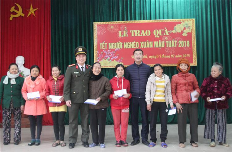 Mang Xuân yêu thương đến vùng quê nghèo ven biển