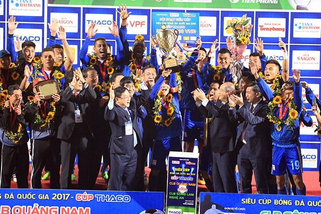 Thắng sát nút SLNA, Quảng Nam FC giành Siêu cúp quốc gia