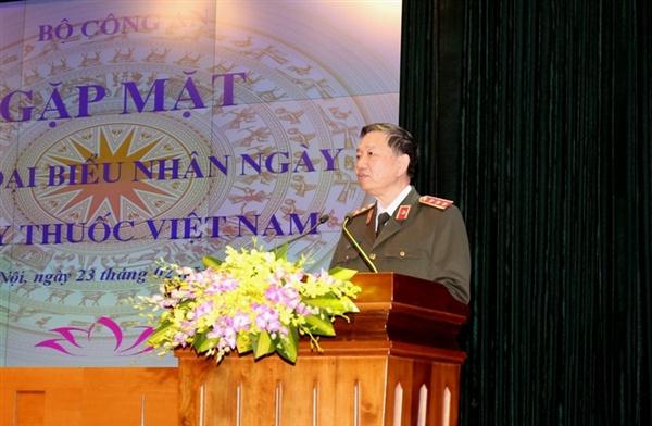 Bộ Công an gặp mặt các đại biểu ngành Y tế nhân Ngày Thầy thuốc Việt Nam