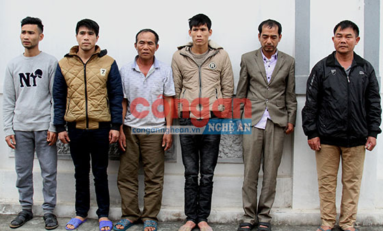 Nhóm đánh bạc 'xóc đĩa' bị bắt giữa mùng 1 Tết