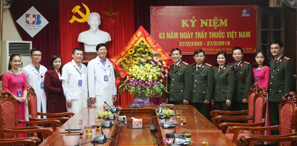 Tại Bệnh viện Ung bướu.