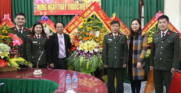 Tại Bệnh viện Tâm thần.