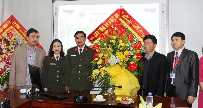 Báo Công an Nghệ An chúc mừng các Bệnh viện nhân Ngày Thầy thuốc Việt Nam