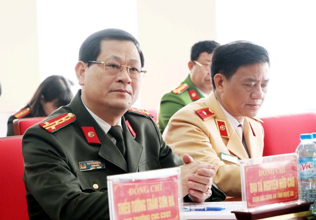 PGS.TS Đại tá Nguyễn Hữu Cầu - Bí thư Đảng ủy, Giám đốc Công an tỉnh tham dự Hội nghị