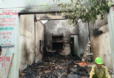 Cháy cửa hàng điện tử thiệt hại tài sản hàng trăm triệu đồng