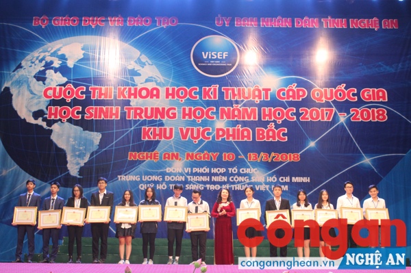 Bế mạc cuộc thi khoa học kỹ thuật học sinh trung học năm học 2017 – 2018