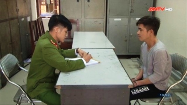 Đi trộm cắp xe máy lấy tiền dùng ma túy