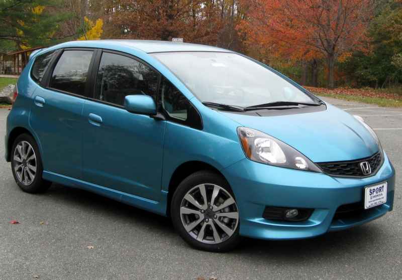 Honda Fit luôn là dòng xe nồi đồng cối đá