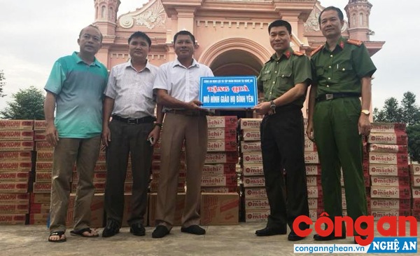 Đẩy mạnh phong trào toàn dân bảo vệ an ninh Tổ quốc