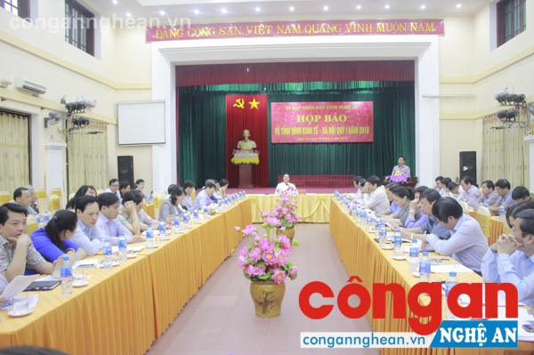 Họp báo tình hình KT-XH quý I năm 2018