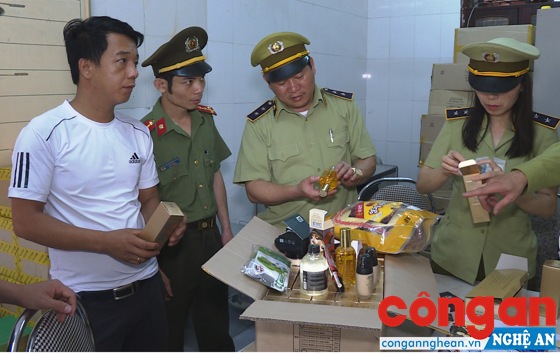 Lô hàng hóa không rõ nguồn gốc trị giá gần 1 tỷ đồng bị phát hiện