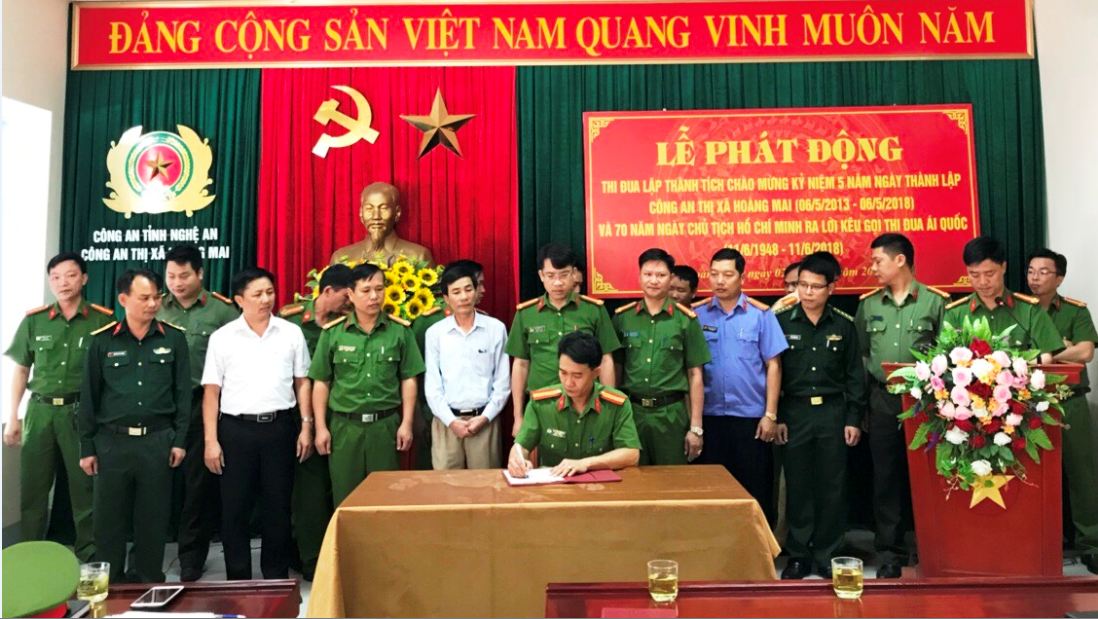 Công an Thị xã Hoàng Mai phát động đợt thi đua