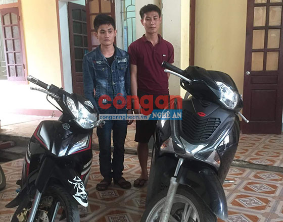 2 đối tượng và tang vật vụ án