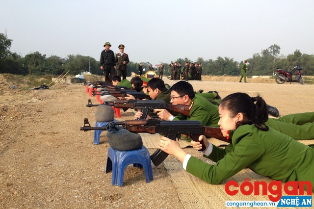 Việc huấn luyện điều lệnh, quân sự thường xuyên góp phần giúp Công an Nghệ An hoàn thành xuất sắc nhiệm vụ 