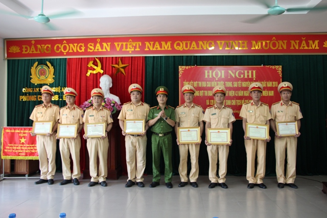 Phòng CSGT đường bộ - đường sắt tổng kết đợt thi đua