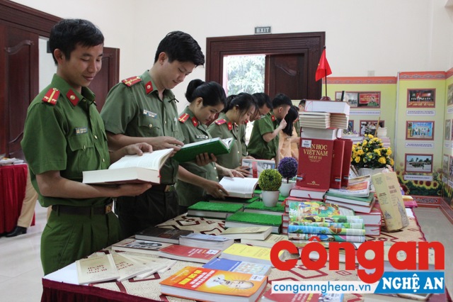 Sôi nổi Ngày hội đọc sách