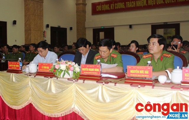 Các đại biểu tham dự Hội nghị