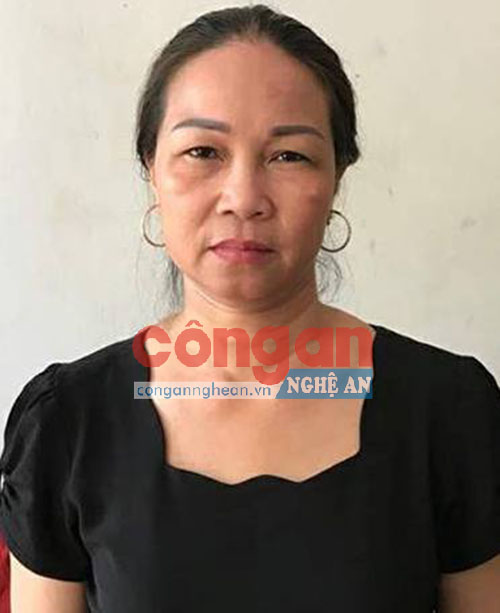 Đối tượng Trần Thị Oanh tại cơ quan Công an