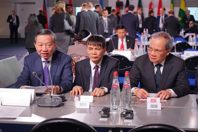 Đoàn đại biểu Việt Nam tại Hội nghị.