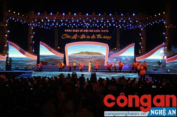 Văn nghệ khai mạc du lịch Cửa Lò năm 2018