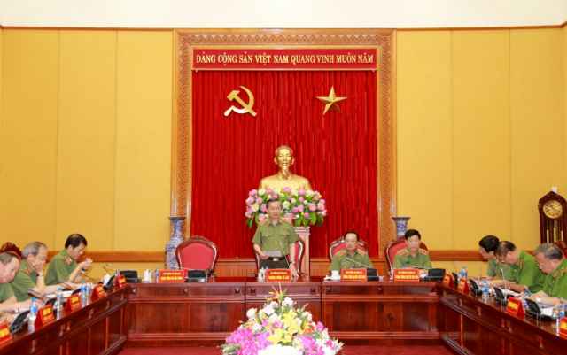 Bộ Công an giao ban công tác tháng 4, triển khai nhiệm vụ tháng 5/2018