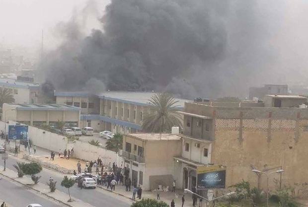 Tấn công đẫm máu tại trụ sở Ủy ban bầu cử tối cao Libya