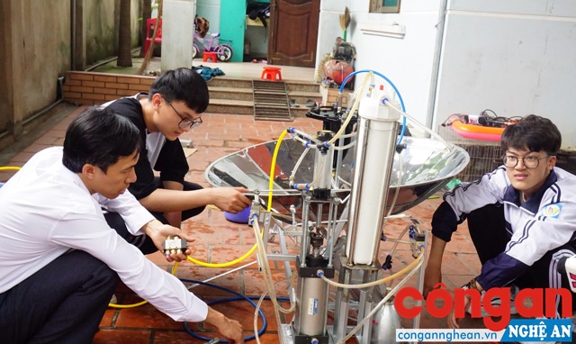 2 thầy trò Trường Phan đã được cấp visa sang Mỹ dự thi khoa học kỹ thuật