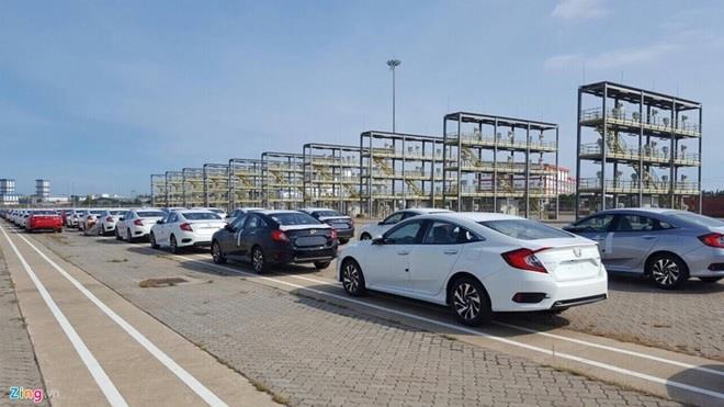 Ô tô nhập khẩu vào Việt Nam tăng trở lại