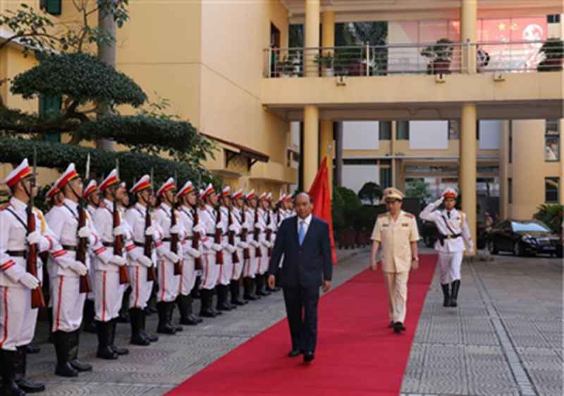 Thủ tướng Nguyễn Xuân Phúc dự Hội nghị tổng kết 5 năm 'CAND học tập, thực hiện Sáu điều Bác Hồ dạy'