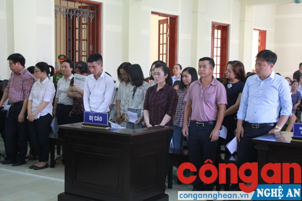 Hoãn xét xử vụ 50 tỉ đồng 'bốc hơi' tại Ngân hàng Eximbank