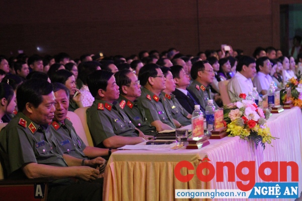 Các đại biểu tham dự
