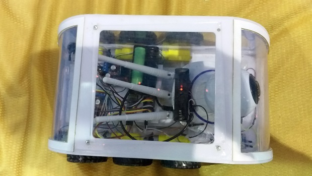 Thiết bị thăm dò cống ngầm giá rẻ của hai học sinh cấp 3. Ảnh: Nhật Tuấn.