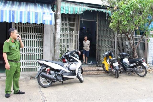 Hiện trường và căn nhà bị phóng hỏa