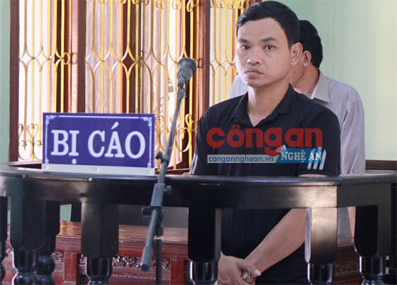 Lĩnh án tù khi vận chuyển thuê 4 kg thuốc nổ