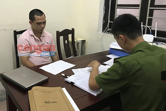 Đối tượng Dư Đức Minh tại cơ quan điều tra